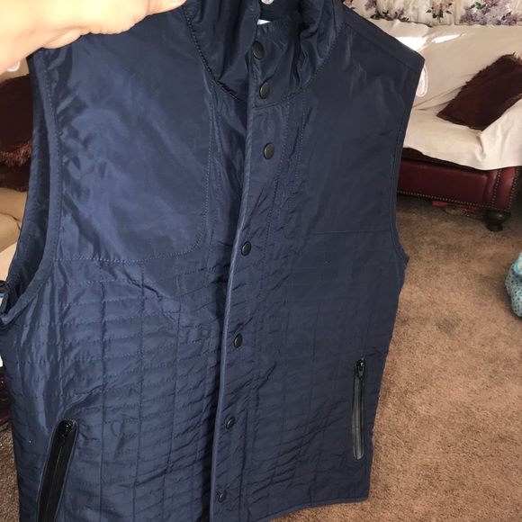 Men’s vest - Picture 3 of 6